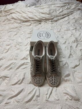 Steve Madden Taupe Studded Low-Top Sneakers